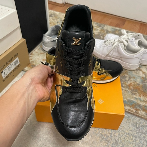 Fair Used Men Size 9 (Euro Sz 42) Louis Vuitton Run Away Sneakers Monogram Logo - Picture 10 of 16
